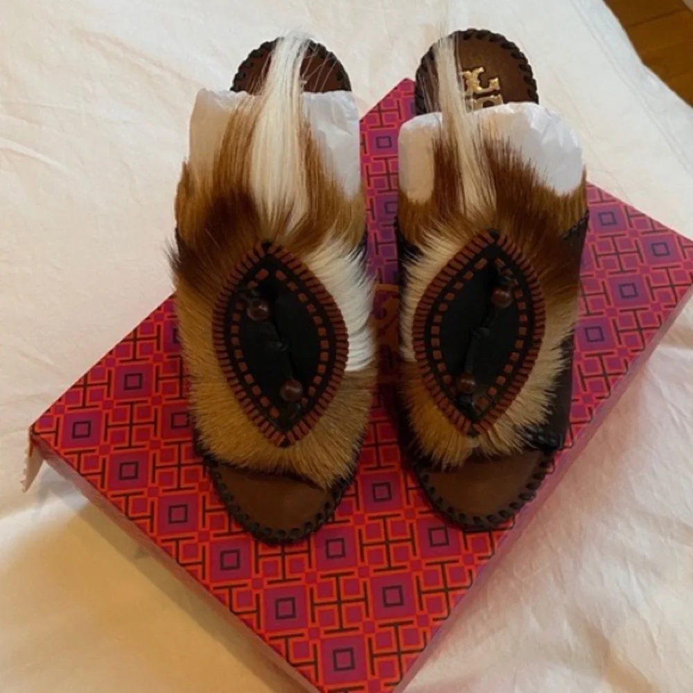 Tory Burch Phoenix Mule - Picture 2 of 11